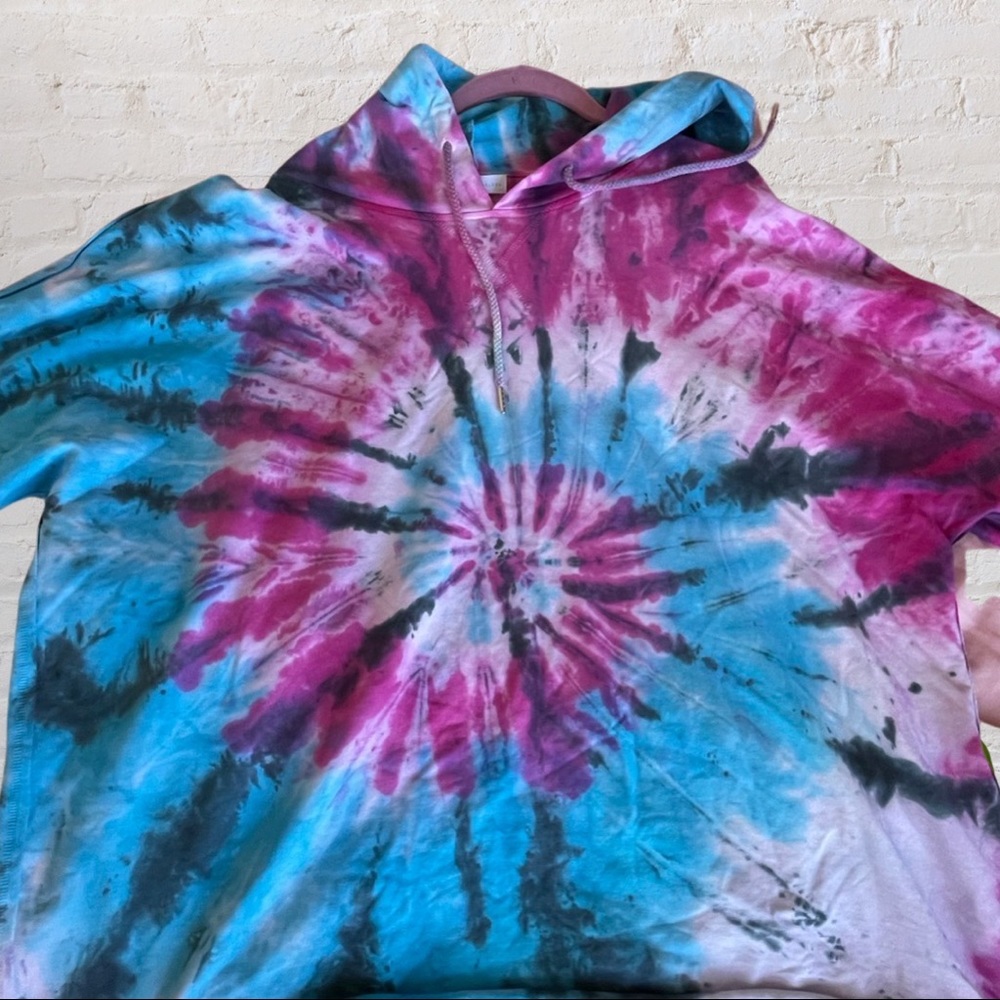 Tie Dye Sweatshirt - Picture 8 of 10
